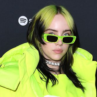 Love the hair green black wig